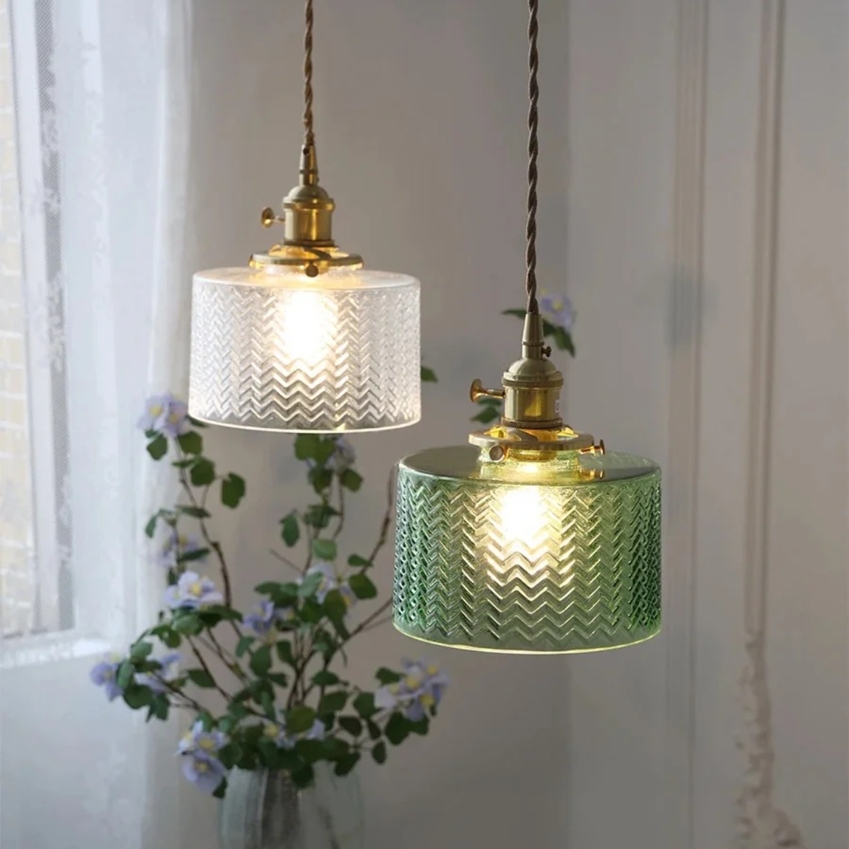 Suspension japonaise vintage en laiton et verre - Aurelia